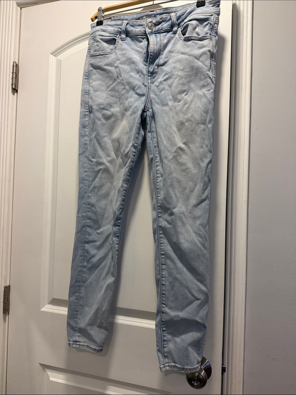 American Eagle Outfitters Light Wash Skinny Jeans - Pale Blue